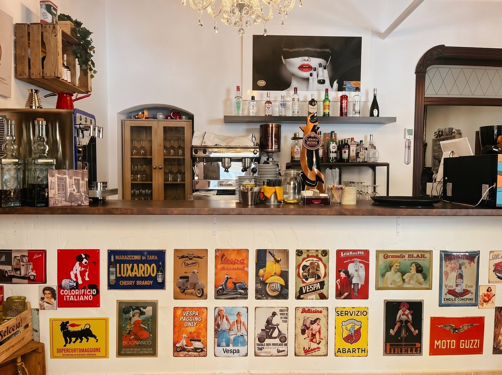 Innenraum des Restaurants La Vespa in Artà